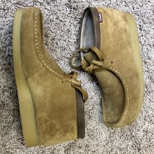 Men’s Clarks Wallabee High Tops - size 9
